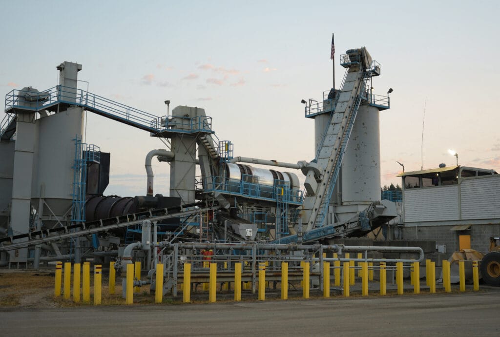 Lakeside Industries asphalt plant in Centralia, WA